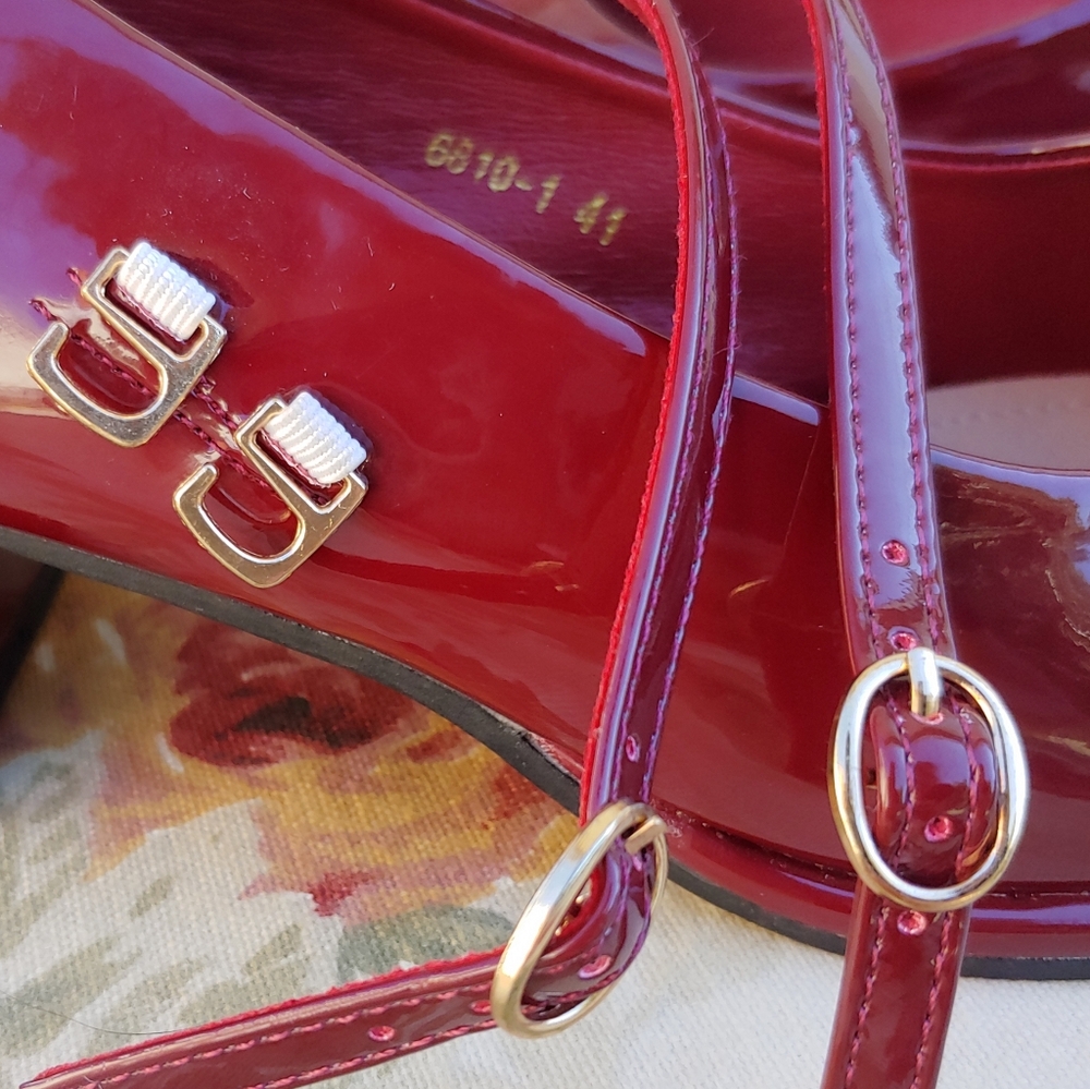 Women's Patent Burgundy Mary Jane Shoes with Block Heels size US 10 Euro 41 - Picture 17 of 17
